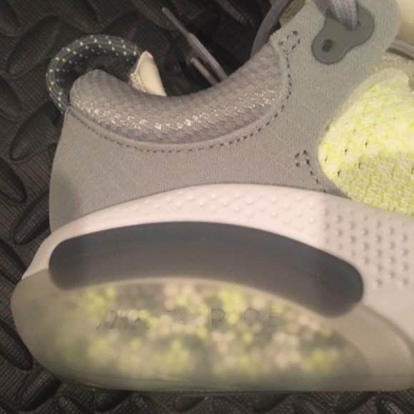 Brand New Men's Nike Joyride Flyknit Running Shoes - Picture 5 of 6